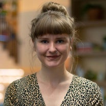 Robyn Summers-Emler, Grow Online Editor, Profile Picture