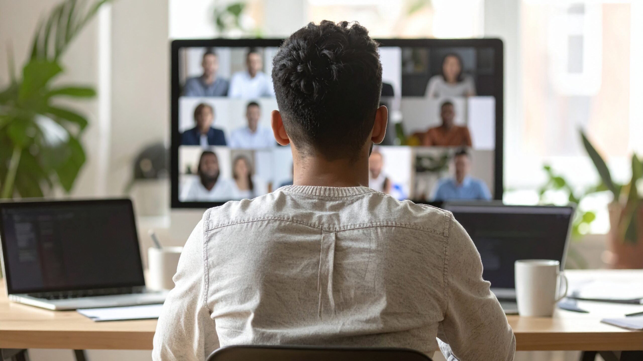 person using voip virtual phone software for virtual meetings and calling