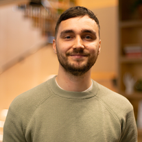 Oliver Simpson - senior researcher - headshot